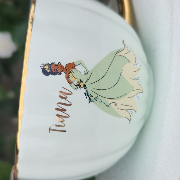 Disney Tiana tea cup with saucer set - Picture 2 of 5